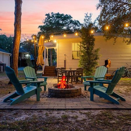 Modern Oak Island Escape 1 Mile To Long Beach! Exterior photo