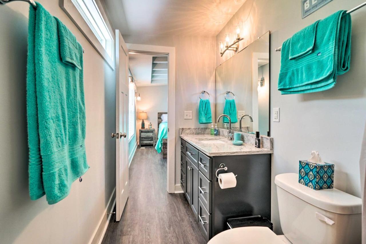 Modern Oak Island Escape 1 Mile To Long Beach! Exterior photo
